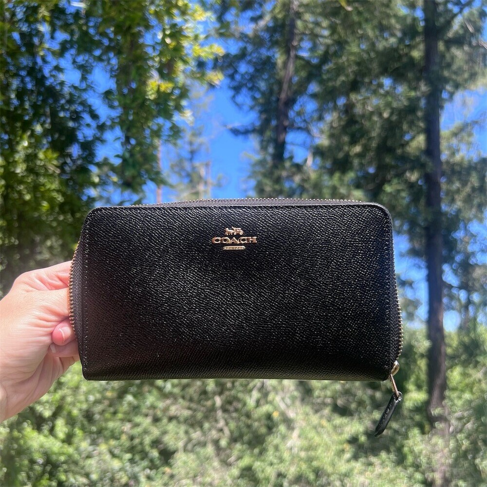 COACH Large Travel Wallet Black Crossgrain Leather with Gold Hardware AUTHENTIC